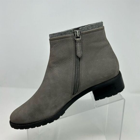 Caslon Oaklee Women's Gray Leather Ankle Booties Size 9 Water Resistant Casual - Picture 3 of 13